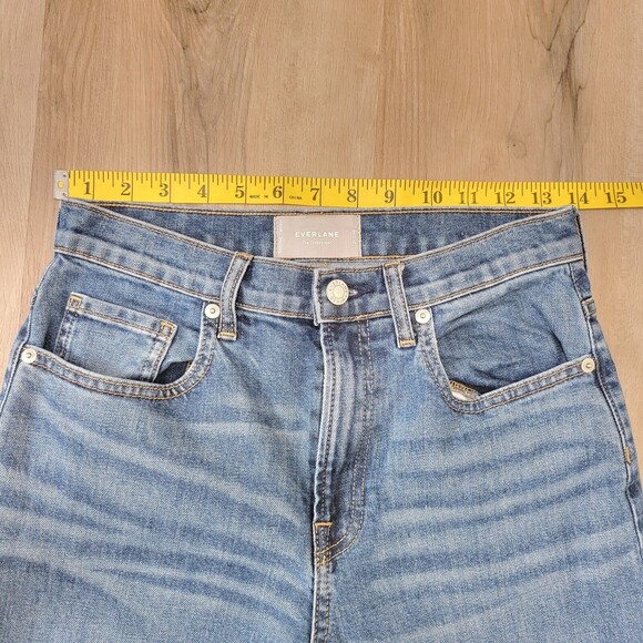 Women's Everlane The Cheeky Crop Jeans in Medium Wash Blue size 27 - Picture 5 of 8